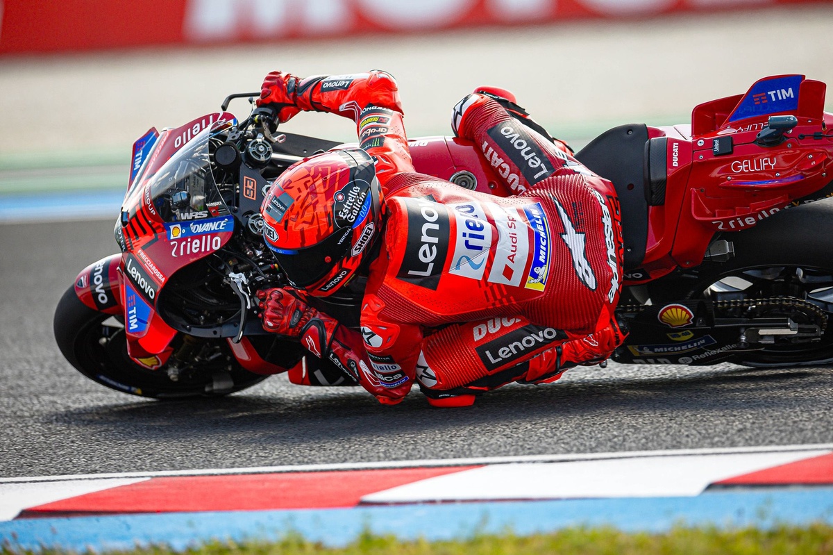 1756466811_marc-marquez-ducati-team.jpg